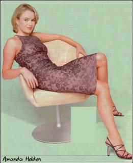 Amanda Holden feet photo thumbnail