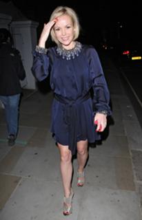Amanda Holden feet photo thumbnail