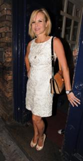 Amanda Holden feet photo thumbnail