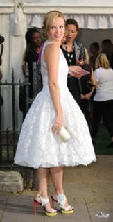 Amanda Holden feet photo thumbnail