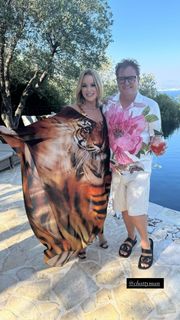 Amanda Holden feet photo thumbnail