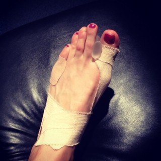 Amanda Kloots feet photo 20