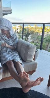 Amanda Kloots feet photo 1