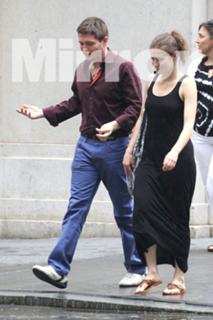 Amanda Knox feet photo thumbnail