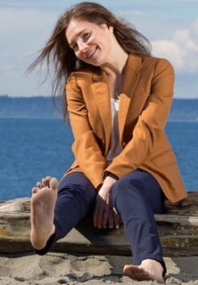 Amanda Knox feet photo thumbnail