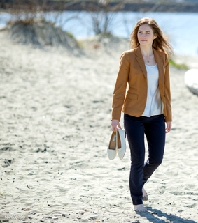 Amanda Knox feet photo thumbnail