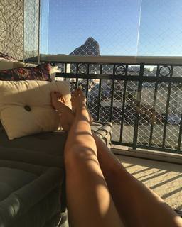 Amanda Lee feet photo 8