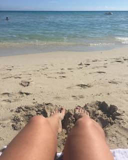 Amanda Lee feet photo 5