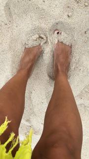 Amanda Lee feet photo 18