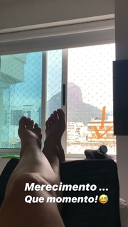 Amanda Lee feet photo 16