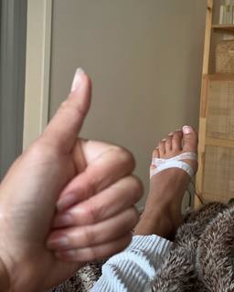 Amanda Li Paige feet photo 13