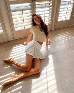 Amanda Li Paige feet photo 16