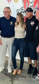 Amanda Martin feet photo 2