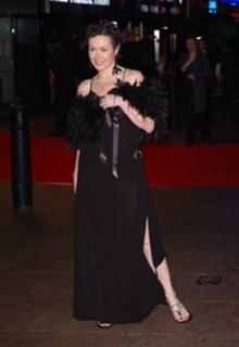 Amanda Mealing feet photo 1