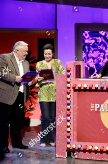 Amanda Mealing feet photo 10