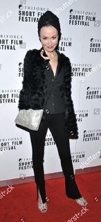Amanda Mealing feet photo 2