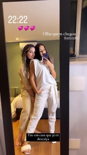 Amanda Meirelles feet photo 11