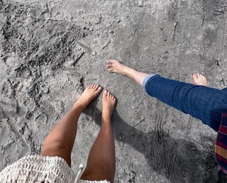 Amanda Meirelles feet photo 2