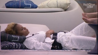 Amanda Meirelles feet photo 20