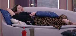 Amanda Meirelles feet photo 13