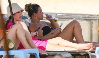 Amanda Meirelles feet photo 16