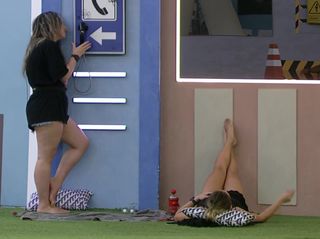 Amanda Meirelles feet photo 4
