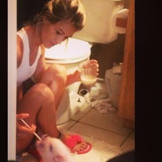 Amanda Nicole Thomas feet photo 2