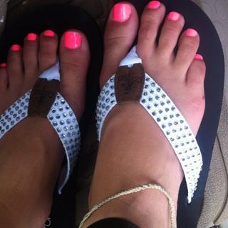 Amanda Nicole Thomas feet photo 2
