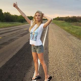 Amanda Nicole Thomas feet photo 5