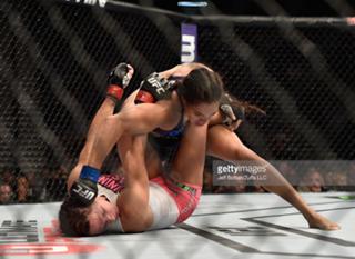 Amanda Nunes feet photo 19