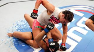 Amanda Nunes feet photo 15