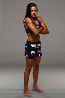 Amanda Nunes feet photo 8