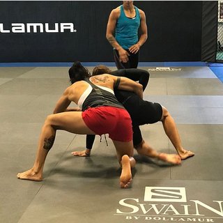 Amanda Nunes feet photo 14