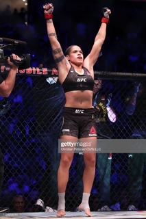 Amanda Nunes feet photo 4