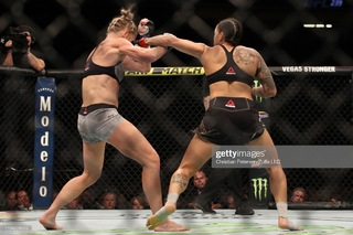 Amanda Nunes feet photo 1