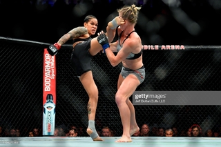 Amanda Nunes feet photo 14