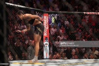 Amanda Nunes feet photo 10
