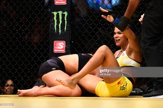 Amanda Nunes feet photo 19