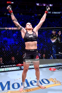 Amanda Nunes feet photo 12