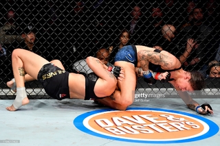 Amanda Nunes feet photo 5