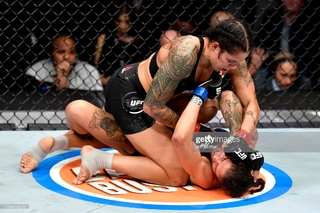 Amanda Nunes feet photo 1
