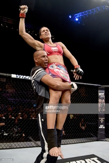 Amanda Nunes feet photo 10