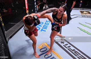 Amanda Nunes feet photo 2