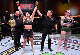Amanda Nunes feet photo 10