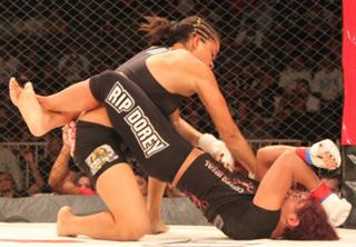 Amanda Nunes feet photo 16