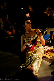 Amanda Palmer feet photo 14