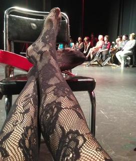 Amanda Palmer feet photo 9