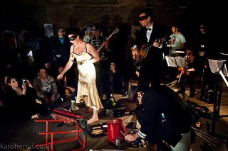 Amanda Palmer feet photo 6