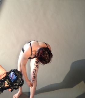 Amanda Palmer feet photo 20