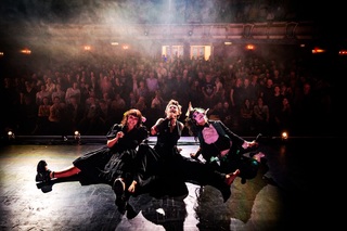 Amanda Palmer feet photo 3